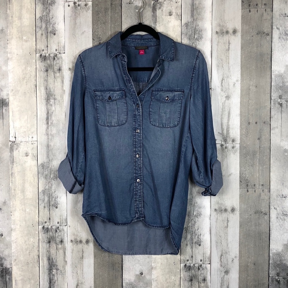NWOT Vince Camuto Chambray Button Down Size Small